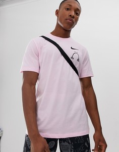 Розовая футболка Nike Running x Nathan Bell - Розовый