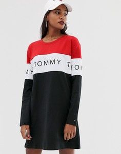 Платье-футболка колор блок в стиле oversize с логотипом Tommy Jeans - Красный
