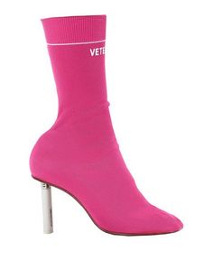 Полусапоги и высокие ботинки Vetements