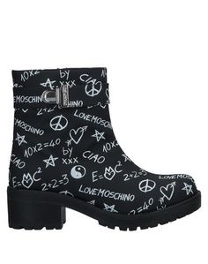 Полусапоги и высокие ботинки Love Moschino