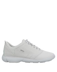 Низкие кеды и кроссовки Geox