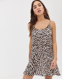 Платье-комбинация на бретелях с леопардовым принтом River Island - Мульти