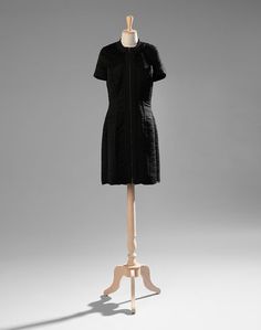 Короткое платье Lanvin
