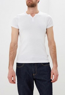 Футболка Colins