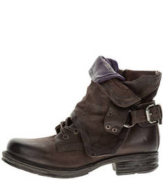 Высокие кожаные ботинки коричневого цвета A.S.98