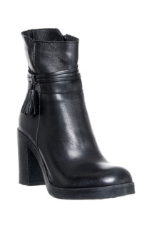 half boots Romeo Gigli