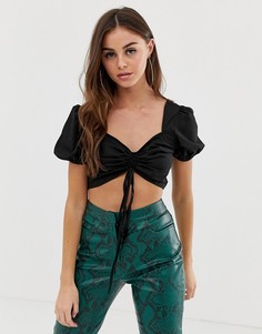 Черный кроп-топ с вырезом сердечком PrettyLittleThing - Красный