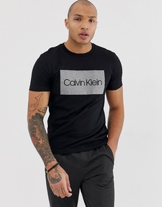 Черная футболка с круглым вырезом и логотипом Calvin Klein - Черный