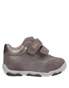 Низкие кеды и кроссовки Geox