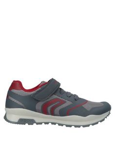 Низкие кеды и кроссовки Geox