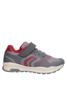 Низкие кеды и кроссовки Geox