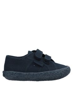 Низкие кеды и кроссовки Superga