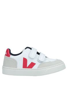 Низкие кеды и кроссовки Veja