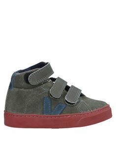 Низкие кеды и кроссовки Veja