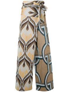 Одежда Circus Hotel