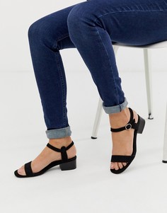 Черные босоножки на низком каблуке из искусственной замши New Look - Белый