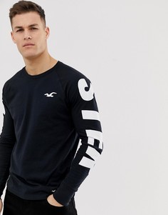 Черный/белый свободный лонгслив с логотипом на рукавах Hollister - Черный