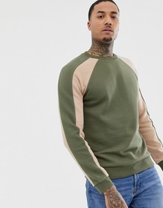 Свитшот цвета хаки с рукавами реглан и контрастной полосой ASOS DESIGN - Зеленый