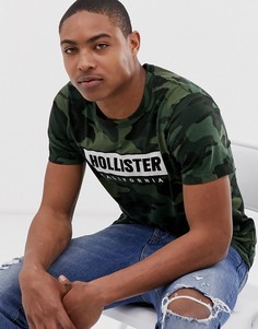 Футболка с камуфляжным принтом и вышивкой логотипа на груди Hollister - Зеленый