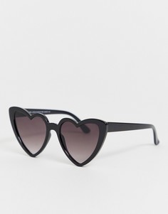Черные солнцезащитные очки с оправой в форме сердец New Look - Черный