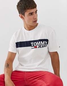Белая футболка с логотипом на груди Tommy Jeans - Белый