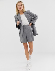 Серые строгие шорты в полоску ASOS DESIGN - Мульти
