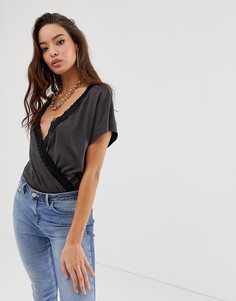 Боди с запахом и кружевной отделкой ASOS DESIGN - Серый