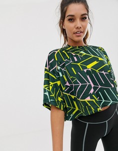 Укороченная спортивная футболка с принтом Puma - Мульти