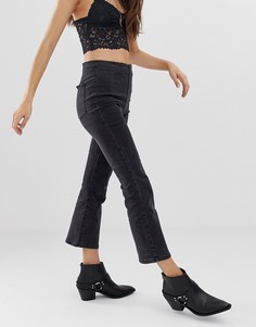 Укороченные джинсы с легким клешем Free People - Черный