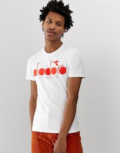 Белая футболка с крупным логотипом Diadora - Белый