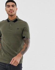 Зеленая футболка-поло с отделкой в стиле колор блок Fred Perry - Зеленый