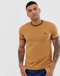 Бежевая футболка с двойным кантом Fred Perry - Рыжий
