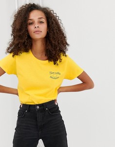 Свободная футболка с принтом лимонада Daisy Street - Желтый