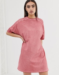 Выбеленное платье-футболка с отворотами на рукавах ASOS DESIGN - Розовый