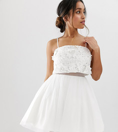 Платье мини с кроп-топом и цветочной 3D-отделкой ASOS DESIGN Petite - Белый