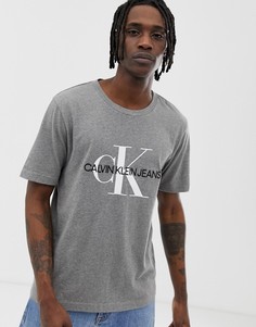 Серая меланжевая футболка с вышитой монограммой и принтом логотипа Calvin Klein Jeans Icons - Серый