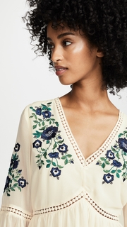 cupcakes and cashmere Lynsey Dress