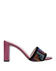 Сандалии Fendi