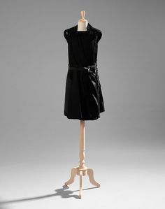 Короткое платье Lanvin