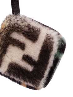 Аксессуары Fendi