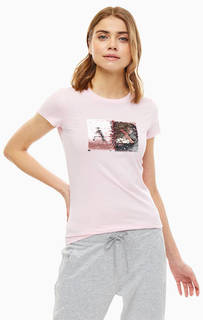Розовая футболка с отделкой пайетками Armani Exchange