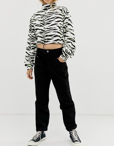 Черные джинсы в винтажном стиле с передней кокеткой Bershka - Черный