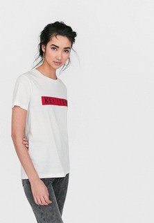 Футболка Stradivarius