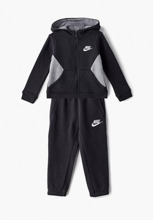 Костюм спортивный Nike