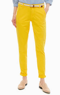 Хлопковые брюки желтого цвета с ремнем S.Oliver