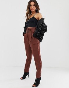 Суженные брюки с карманами в стиле милитари ASOS DESIGN - Коричневый