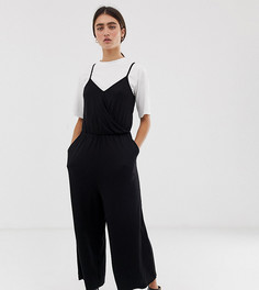 Черный трикотажный комбинезон с запахом Monki - Черный