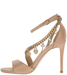 Кожаные босоножки с металлическим декором Guess