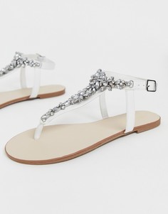 Белые сандалии с ремешком между пальцами и декоративной отделкой Miss Selfridge - Белый