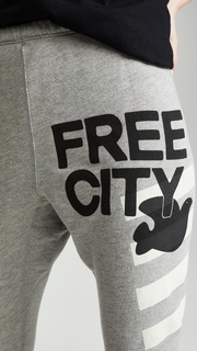 FREECITY Jump Pocket Shorts